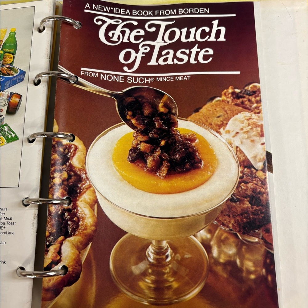New Idea Cookbooks Vintage Borden Cookbook - Yellow & Green 1970s Style - Picture 6 of 16